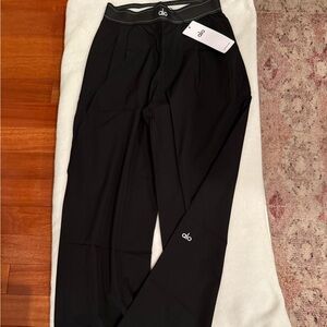 ALO Yoga Black Medium Trousers SIZE Medium Black
